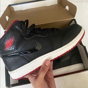 Men’s Air Jordan 1 Retro High BG Black/White/Red